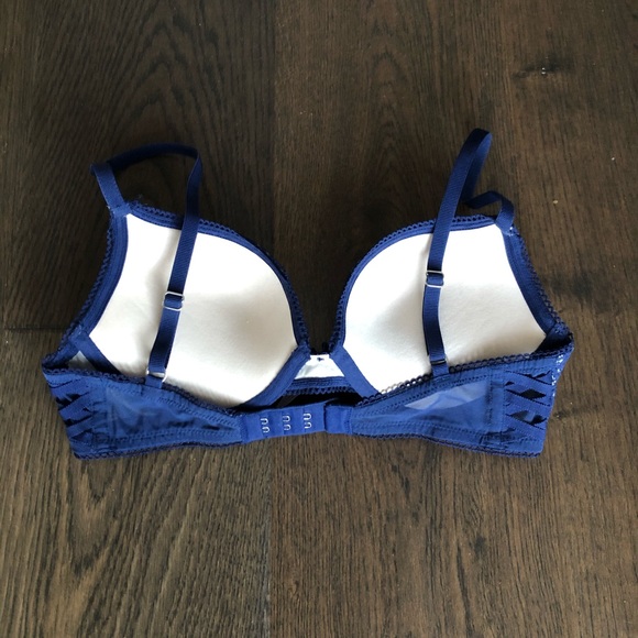 Victoria’s Secret Dream Angels Push-Up Bra - Picture 3 of 8